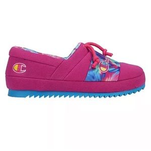 Champion Academy Tie-Dye Grad School Slippers.